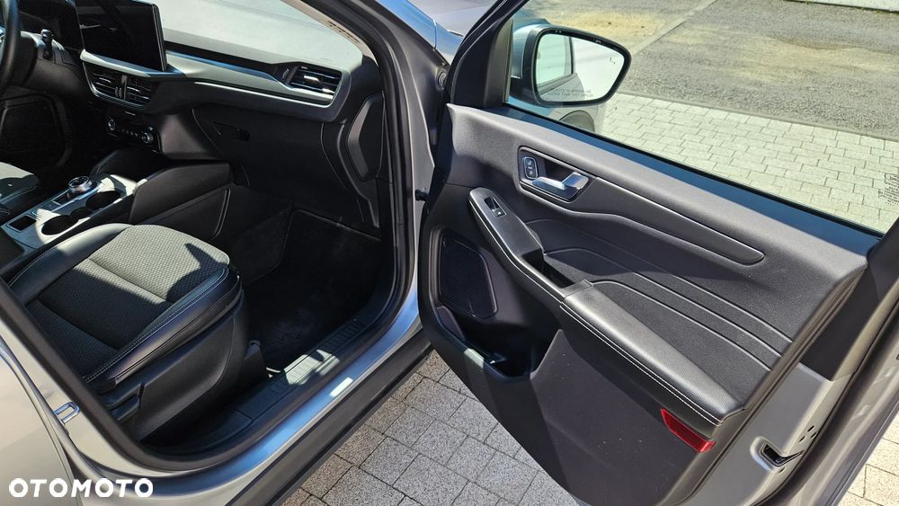 Ford Kuga - 17