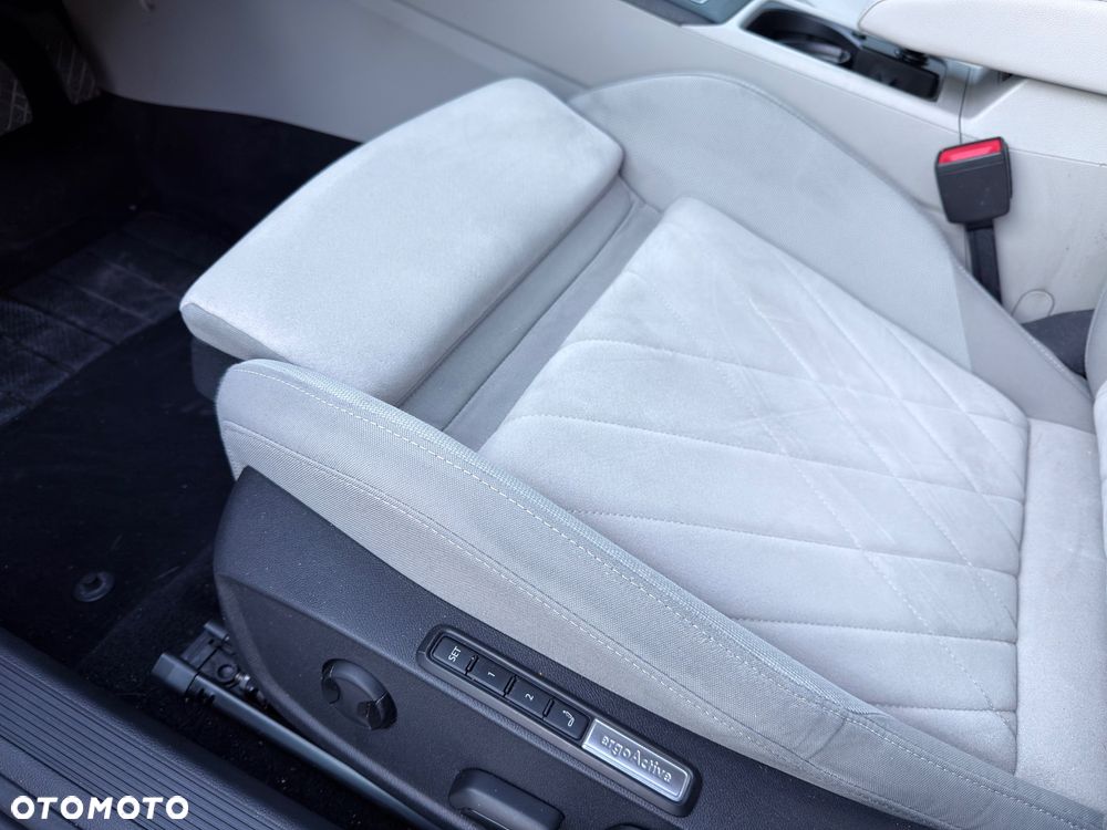 Volkswagen Golf 2.0 TDI Style DSG - 9