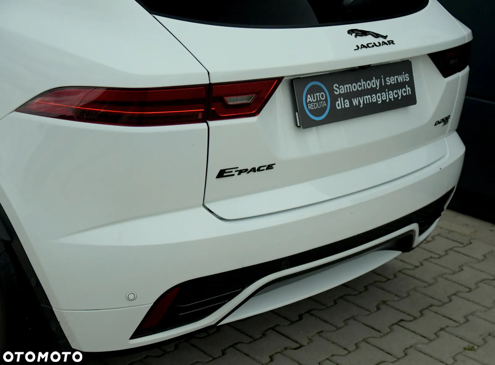 Jaguar E-Pace D200 AWD R-Dynamic S - 12