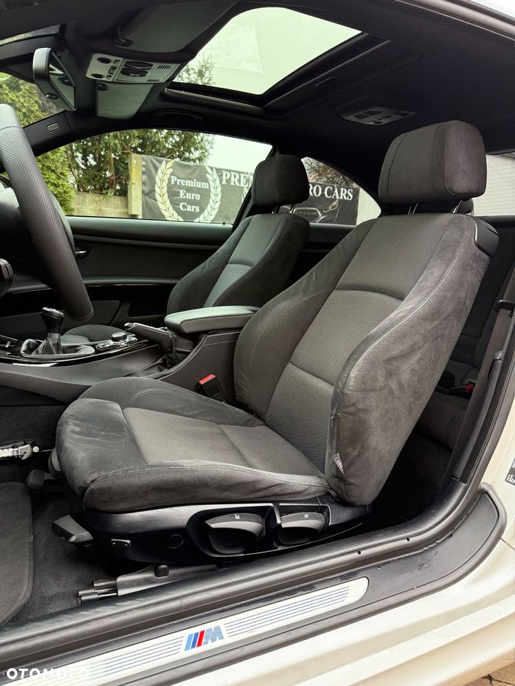 BMW Seria 3 320d DPF Efficient Dynamics Edition - 24