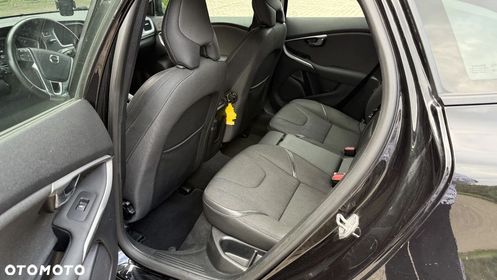 Volvo V40 Cross Country D3 Drive-E Momentum - 10