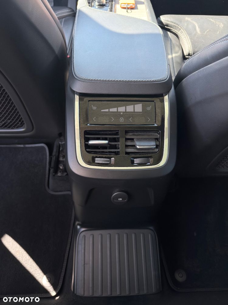Volvo XC 90 - 18