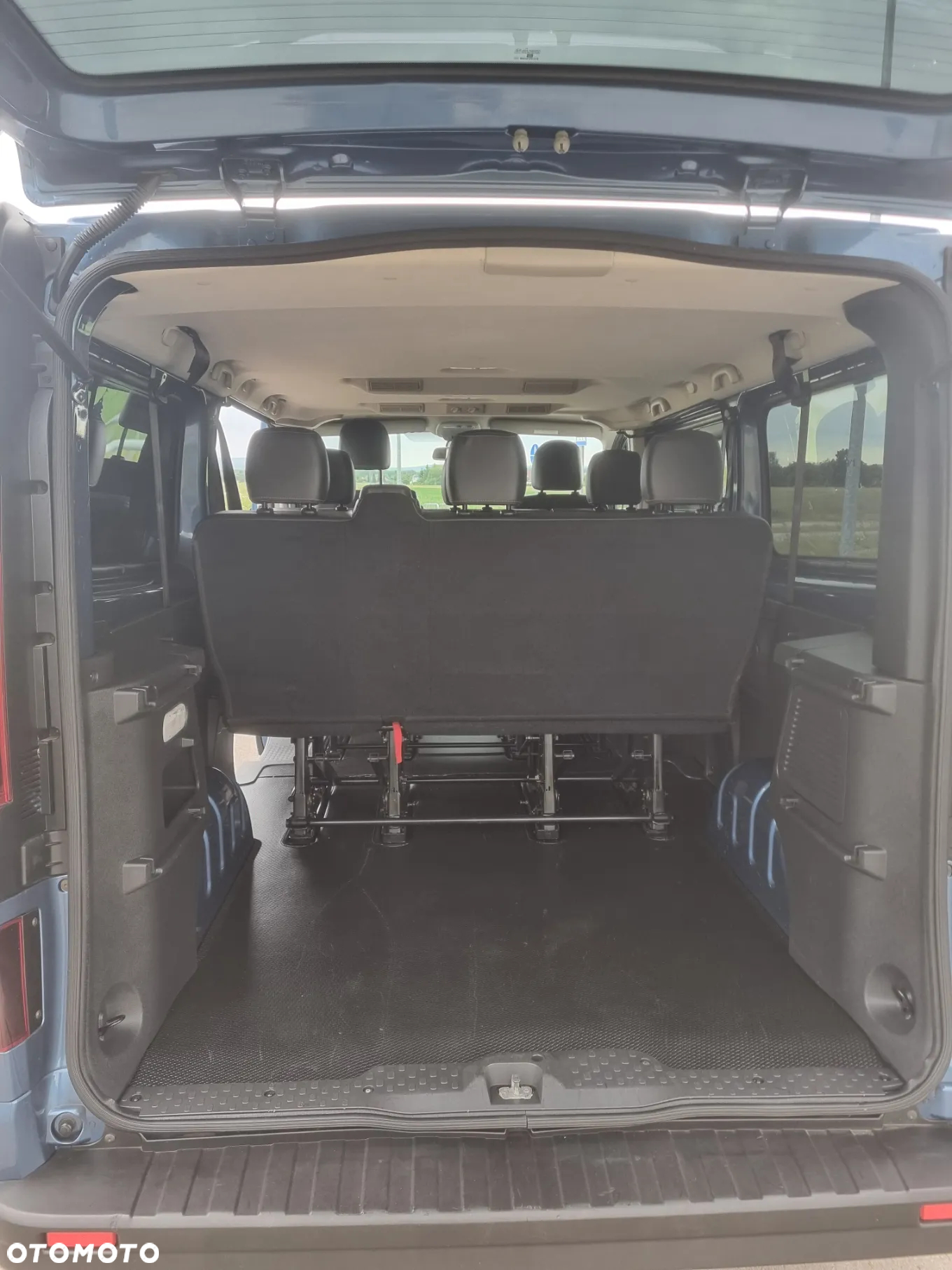 Opel Vivaro - 19