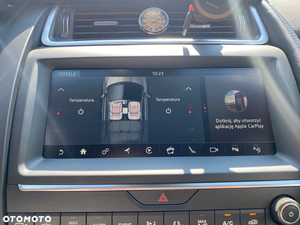 Jaguar E-Pace 2.0 i4D AWD R-Dynamic S - 18