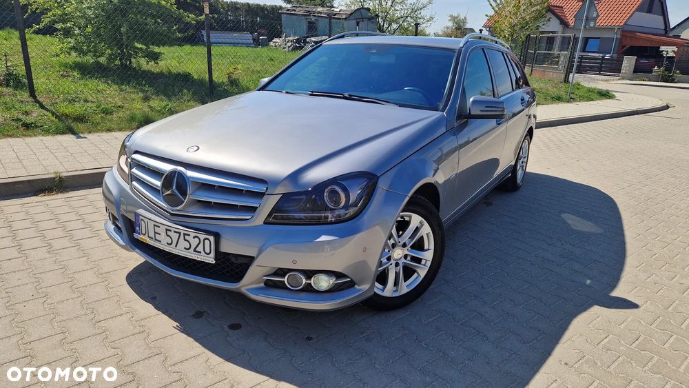 Mercedes-Benz Klasa C 220 (BlueTEC) d BlueEFFICIENCY Edition 7G-TRONIC Avantgarde - 3
