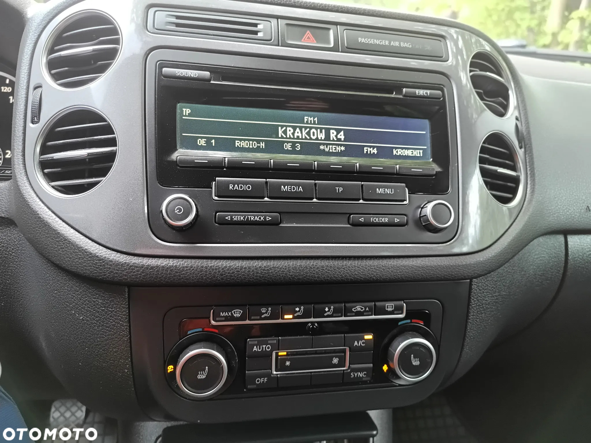 Volkswagen Tiguan 2.0 TDI DPF BlueMotion Technology Sport & Style - 6