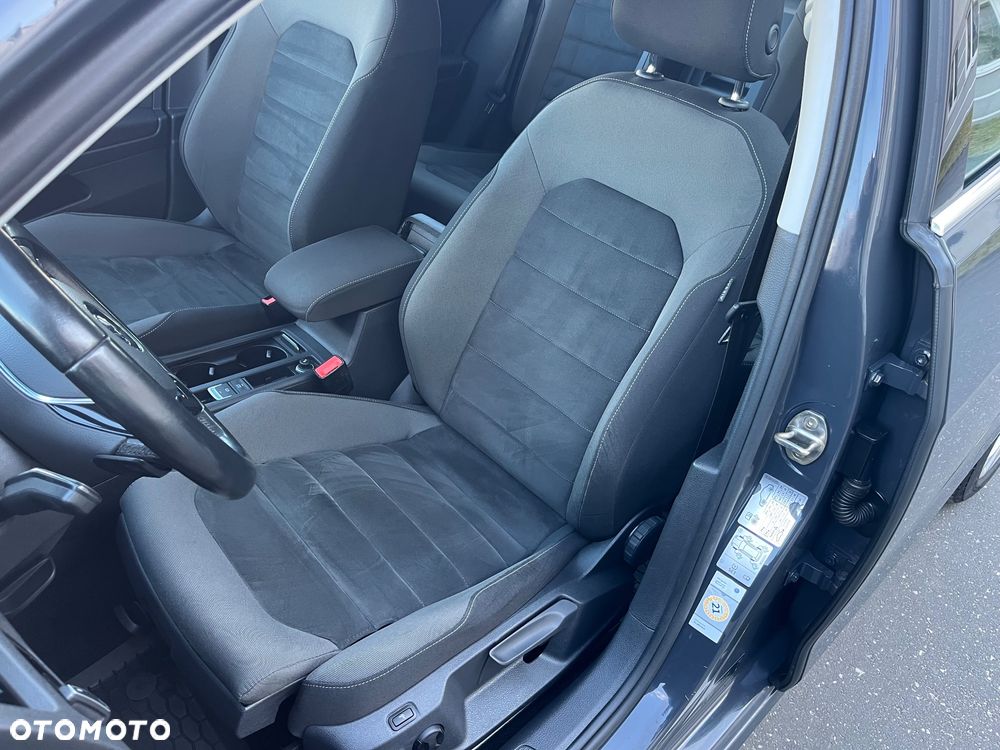 Volkswagen Golf 2.0 TDI (BlueMotion Technology) DSG Comfortline - 26