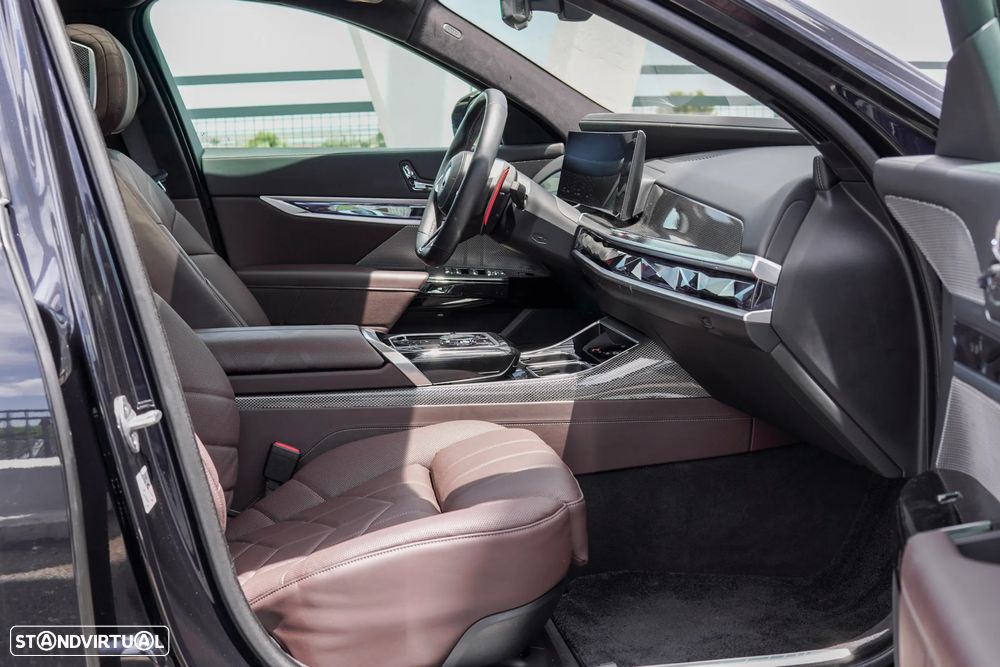 BMW 760 M760e xDrive - 23