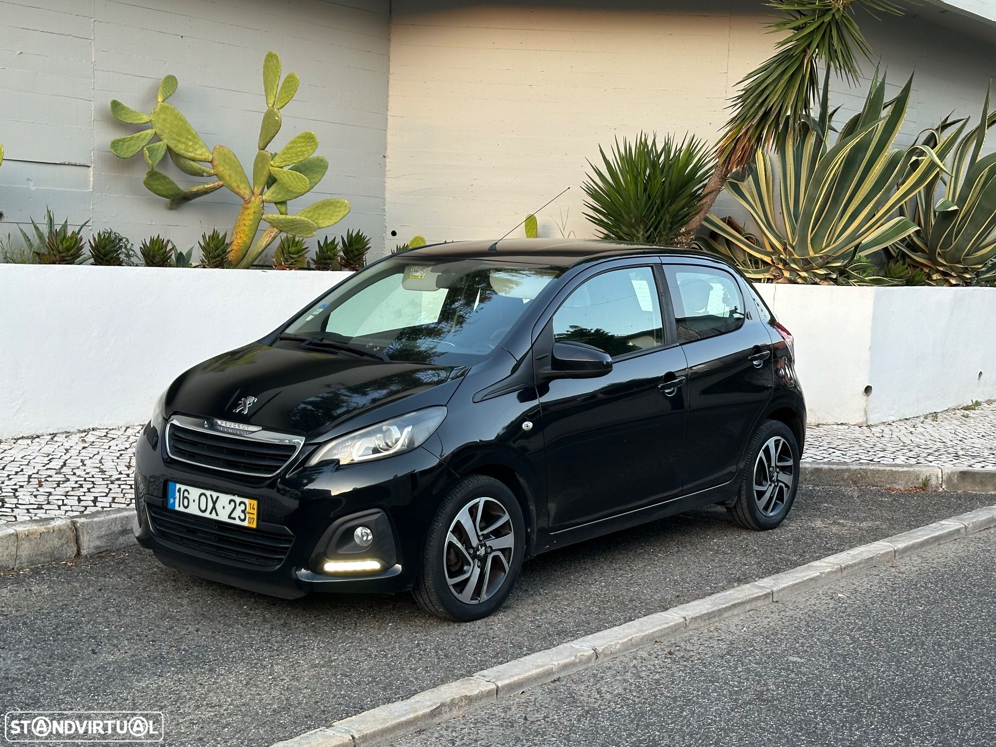 Peugeot 108 1.0 VTi Allure - 1