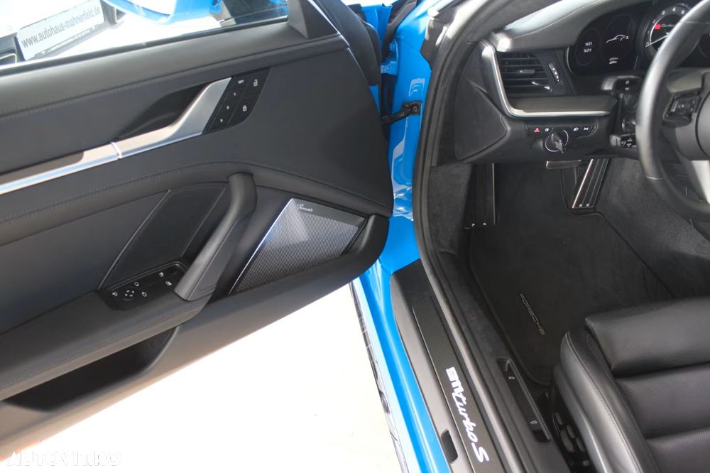 Porsche 911-TURBO-S Standard - 13