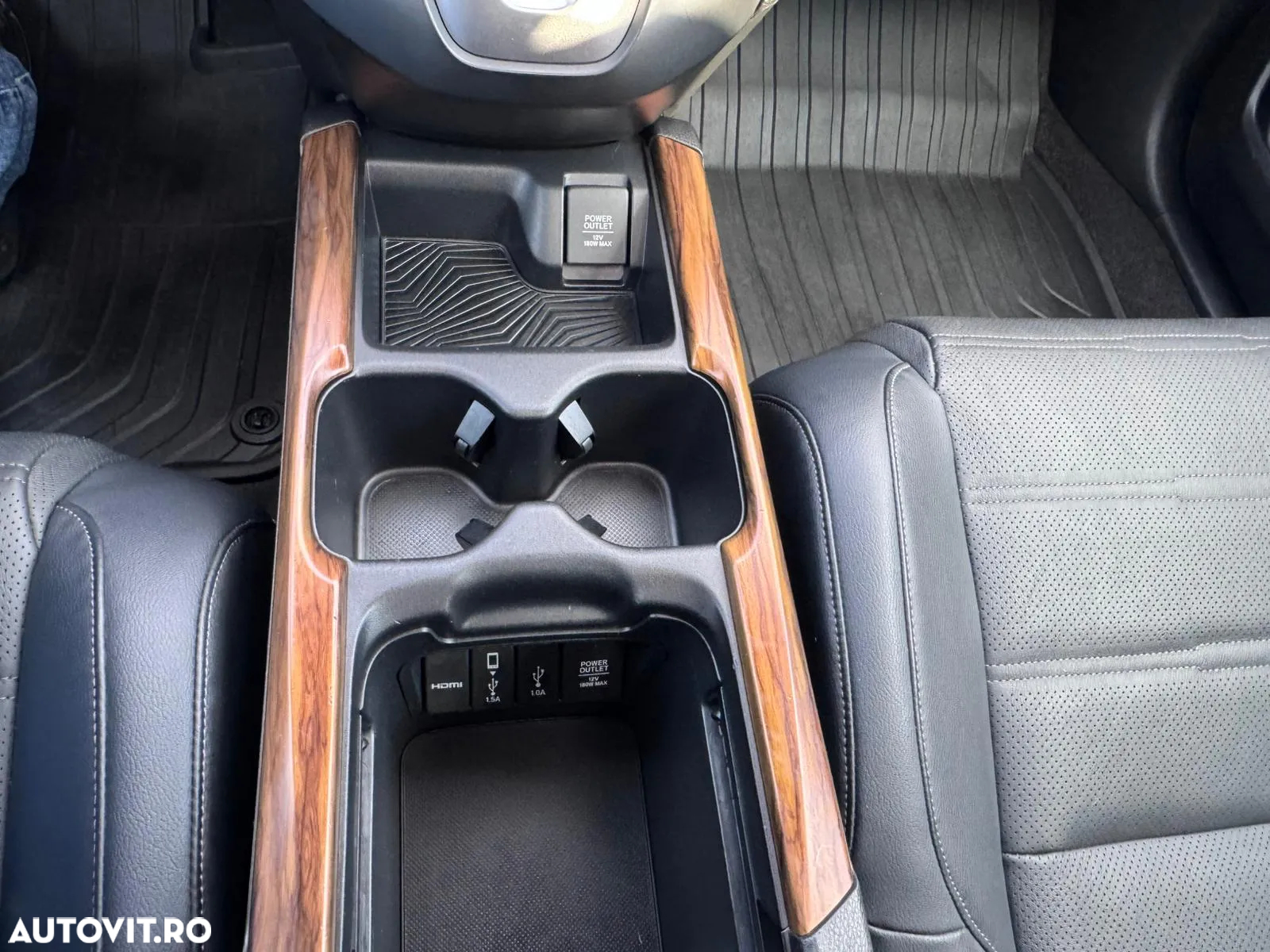 Honda CR-V 1.5 VTEC Turbo 4WD CVT Executive - 36