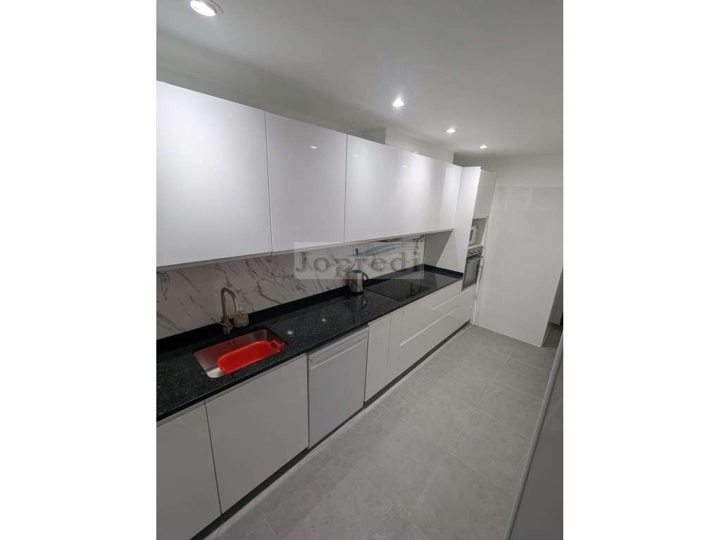 Apartamento T2 Oeiras - Grande imagem: 2/16