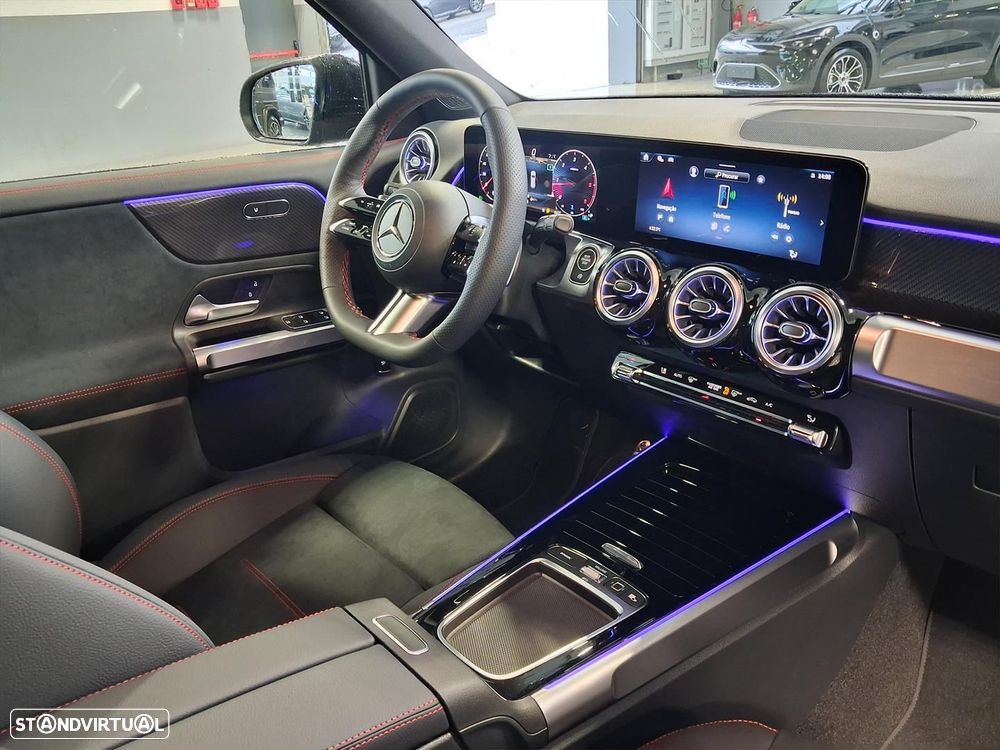 Mercedes-Benz GLB 180 d AMG Line - 17