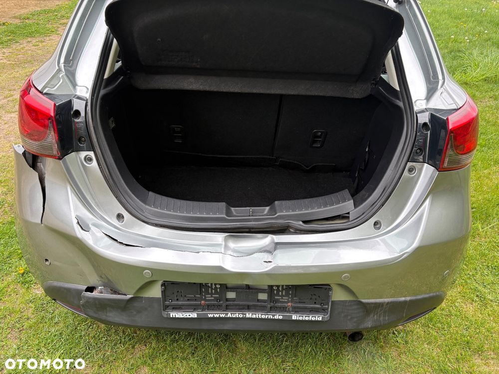 Mazda 2 - 16