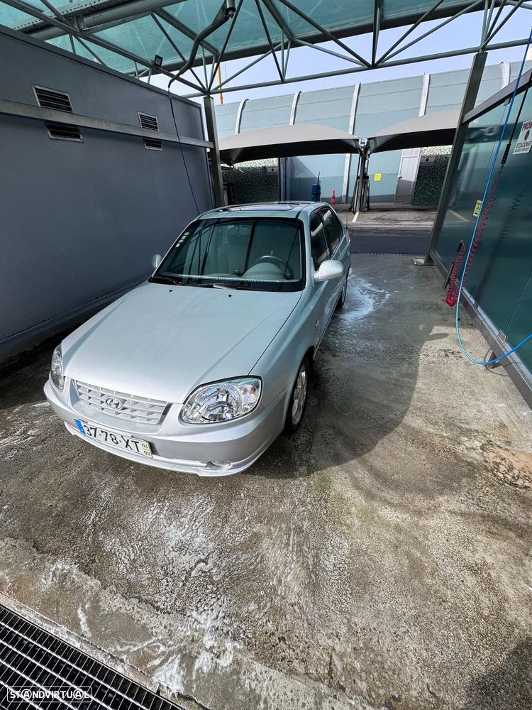 Hyundai Accent 1.3 GLS - 6