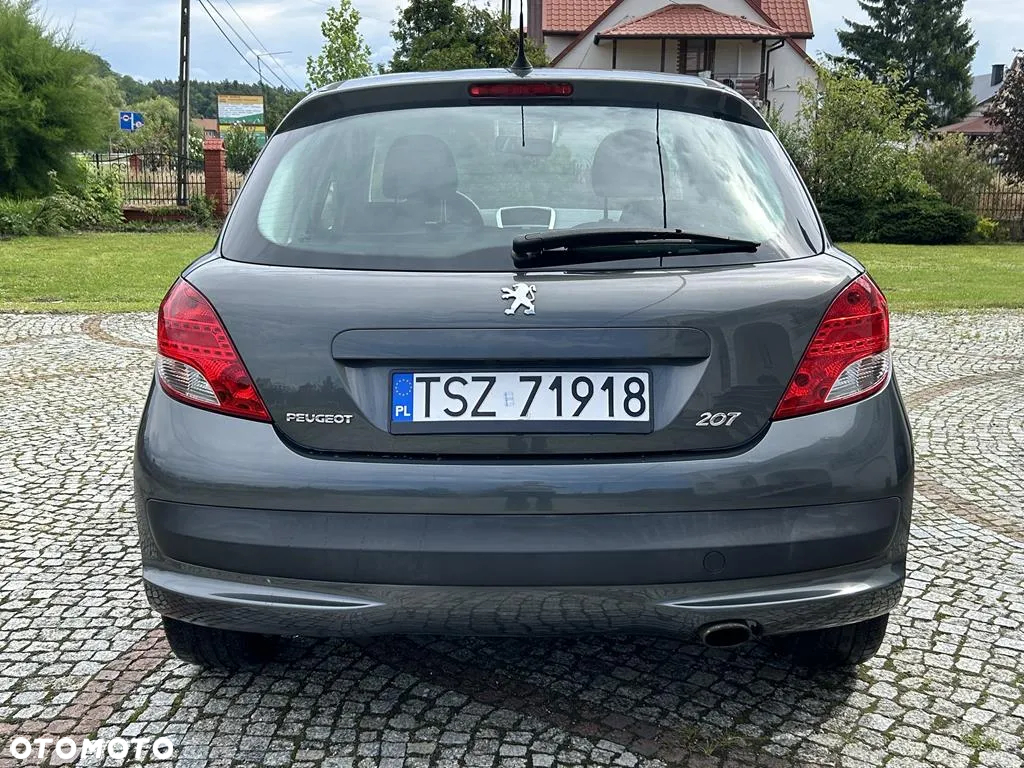 Peugeot 207 - 7