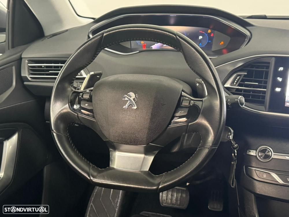 Peugeot 308 1.5 BlueHDi Allure Pack EAT8 - 20