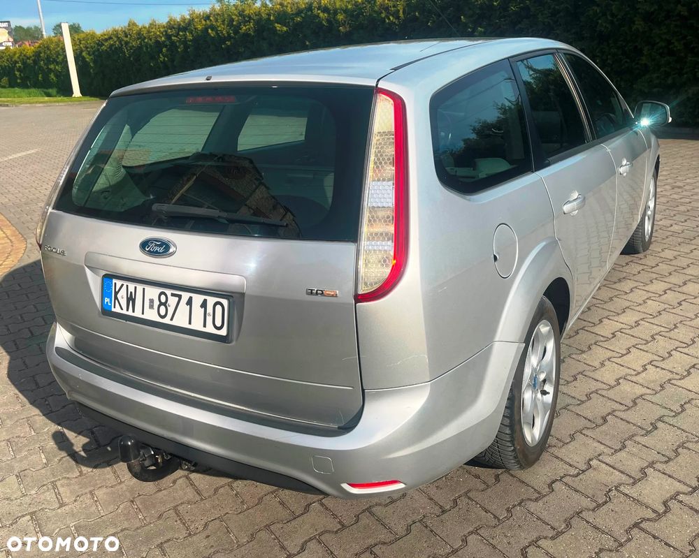 Ford Focus 2.0 TDCi DPF Ghia - 3