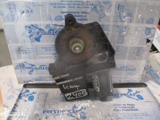 Motor Elevador Vidro 0130821731 1Y0959811 VW NEW BEETLE 1 CABRIOLET 1Y FASE 1 2004 1.6I 102CV 2P VERDE TE - 1
