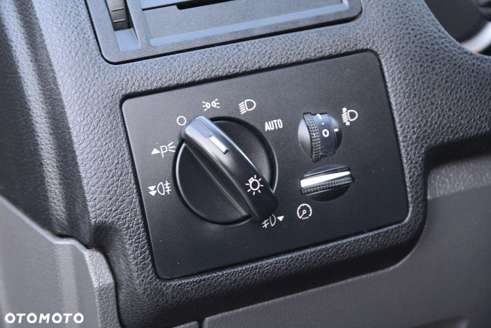 Ford Kuga 2.0 TDCi Titanium - 30