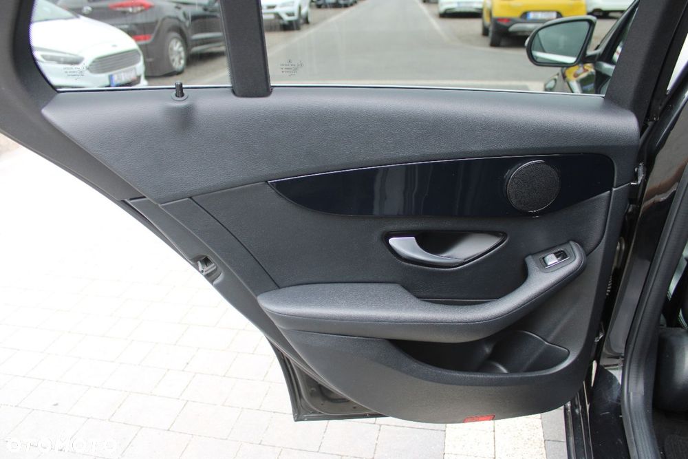 Mercedes-Benz Klasa C 200 (BlueTEC) d 7G-TRONIC Avantgarde - 20