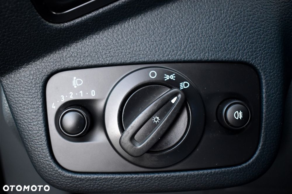 Ford Grand C-MAX 1.6 Titanium - 29