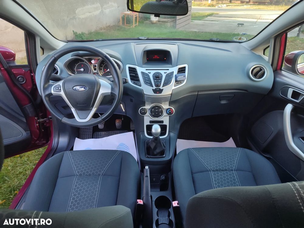 Ford Fiesta 1.25 Titanium - 8