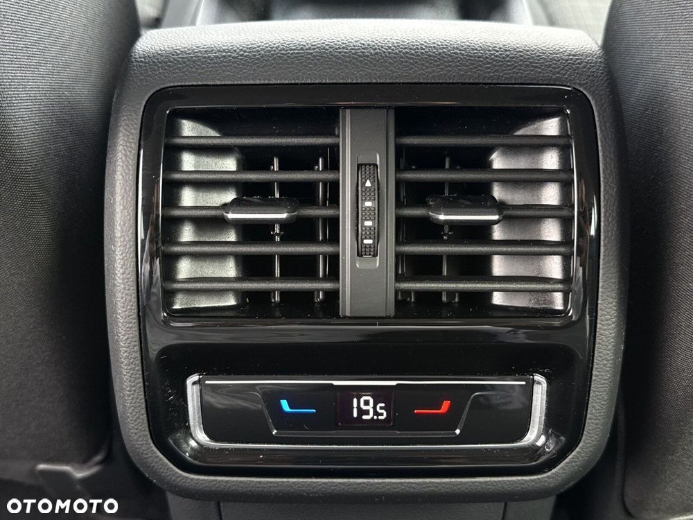 Volkswagen Passat 2.0 TDI Business DSG - 37