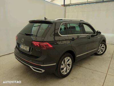 Volkswagen Tiguan - 2