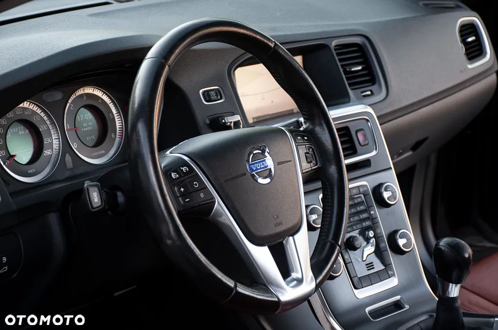 Volvo S60 D4 Summum - 32
