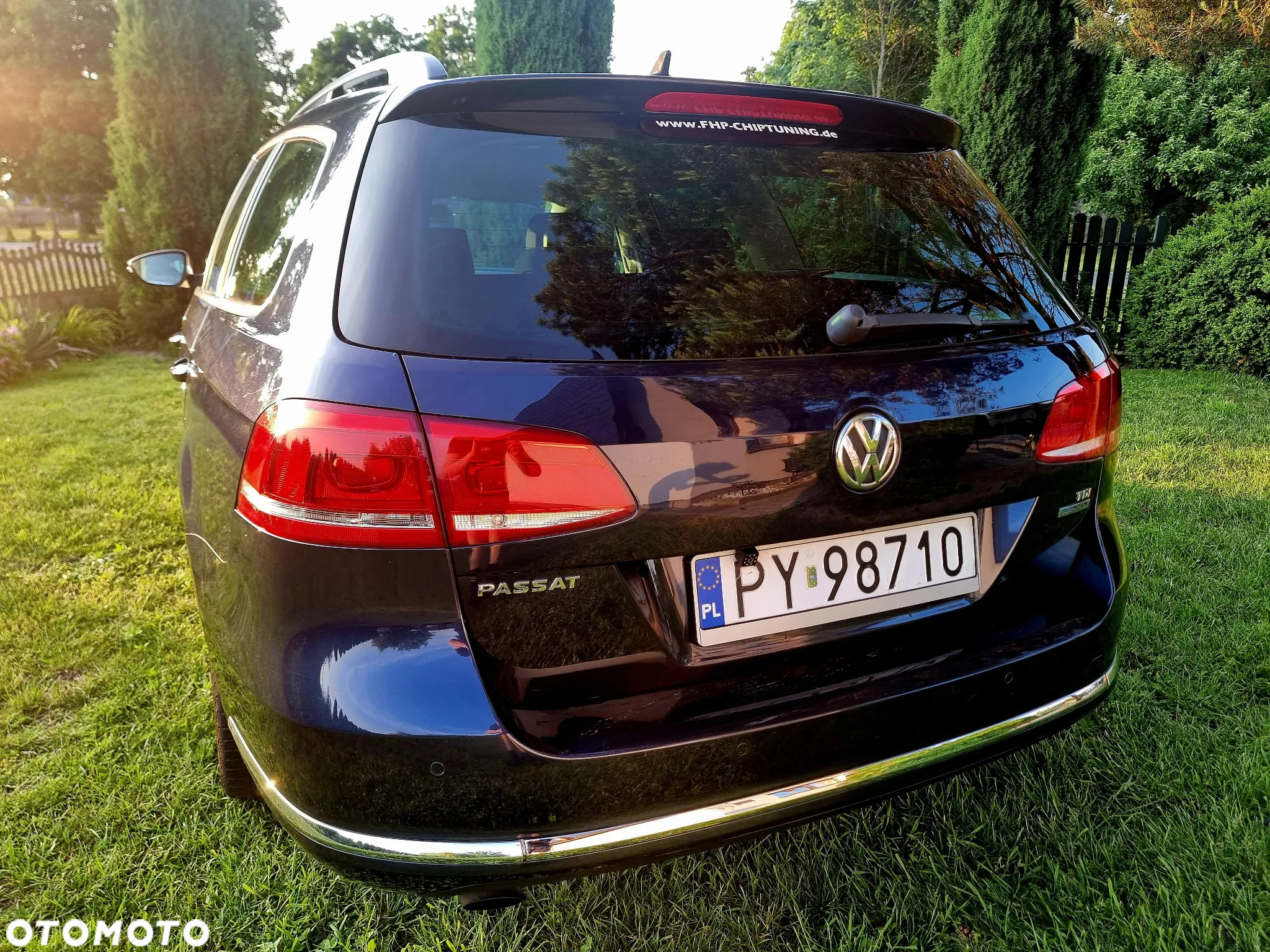 Volkswagen Passat 1.6 TDI DPF BlueMot Highline - 11