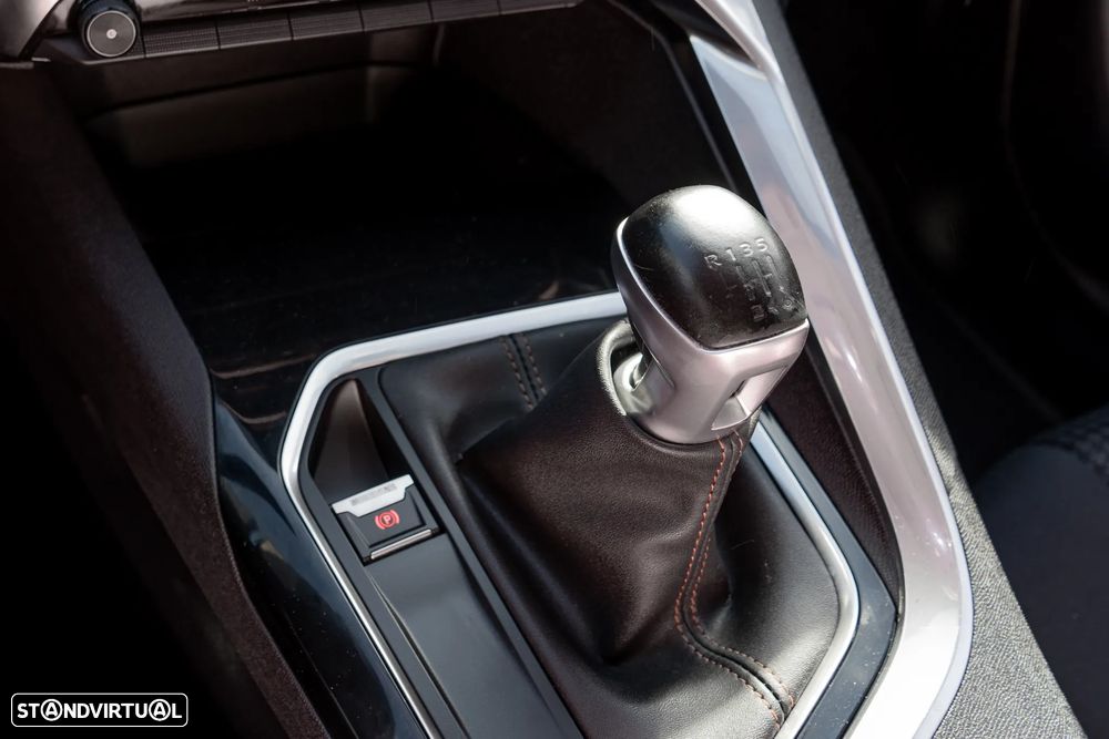 Peugeot 3008 PureTech 130 Stop & Start GPF Active Business-Pack - 12