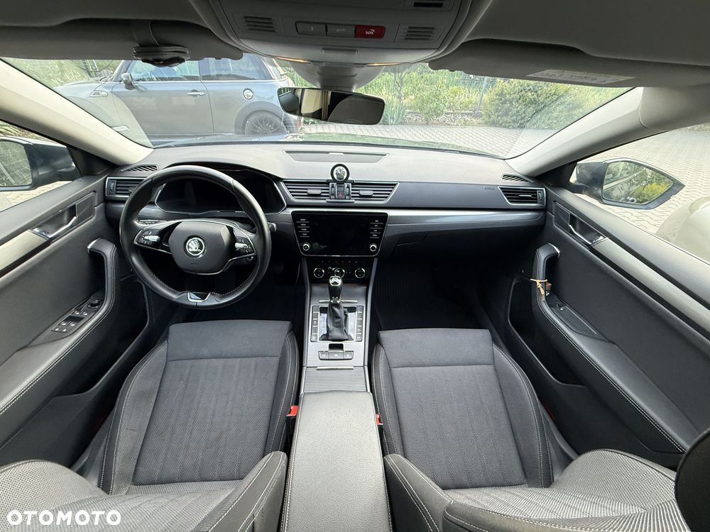 Skoda Superb 2.0 TDI SCR Style DSG - 22