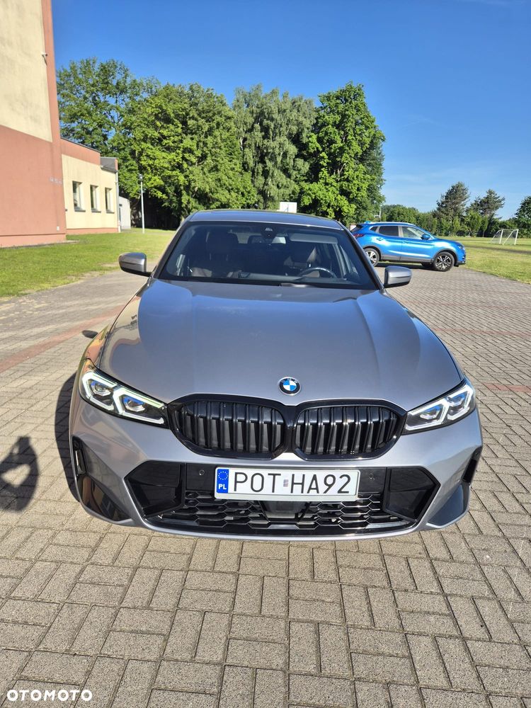 BMW Seria 3 330i xDrive M Sport - 2
