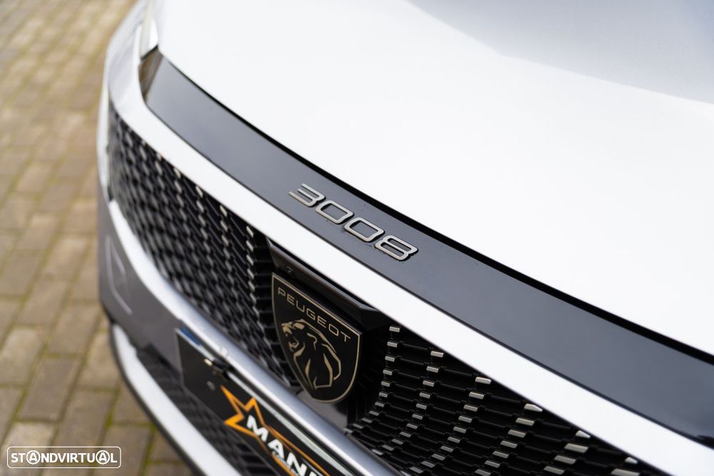 Peugeot 3008 1.2 Hybrid Allure e-DCS6 - 32