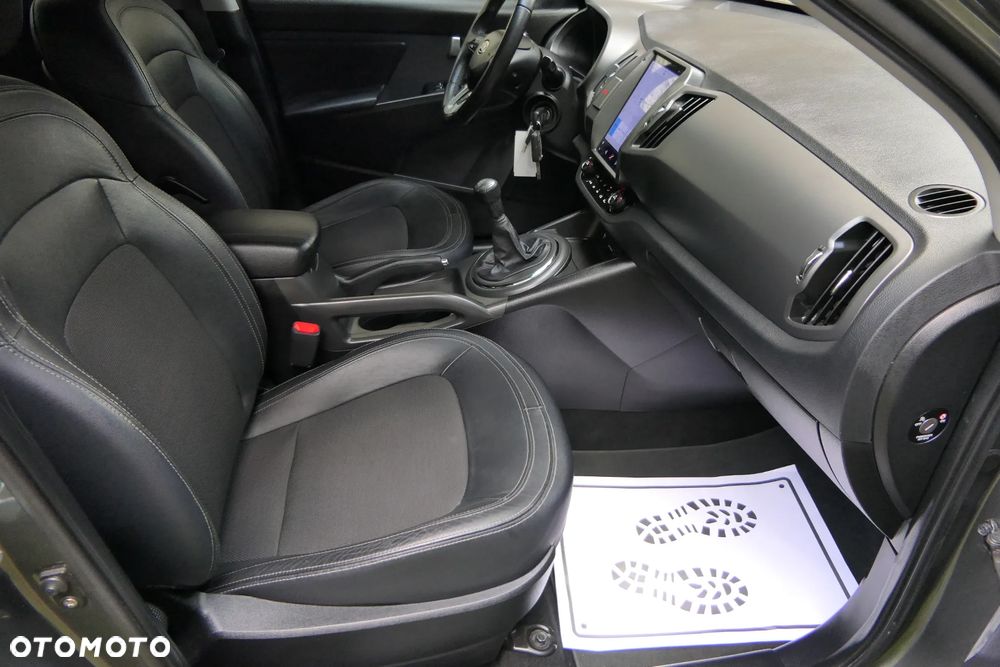 Kia Sportage 2.0 M - 17
