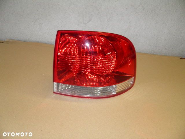 LAMPA TYLNA VW TOUAREG 7L6945096L - 8
