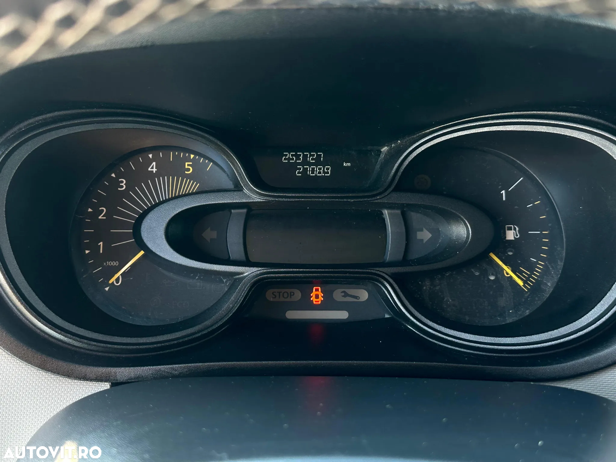 Renault Trafic - 28