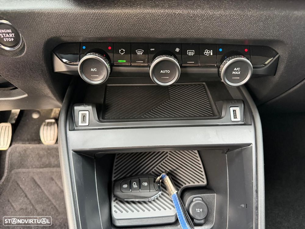 Citroën C4 1.2 PureTech Shine - 25