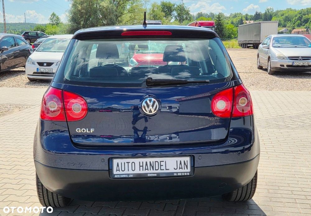 Volkswagen Golf - 22