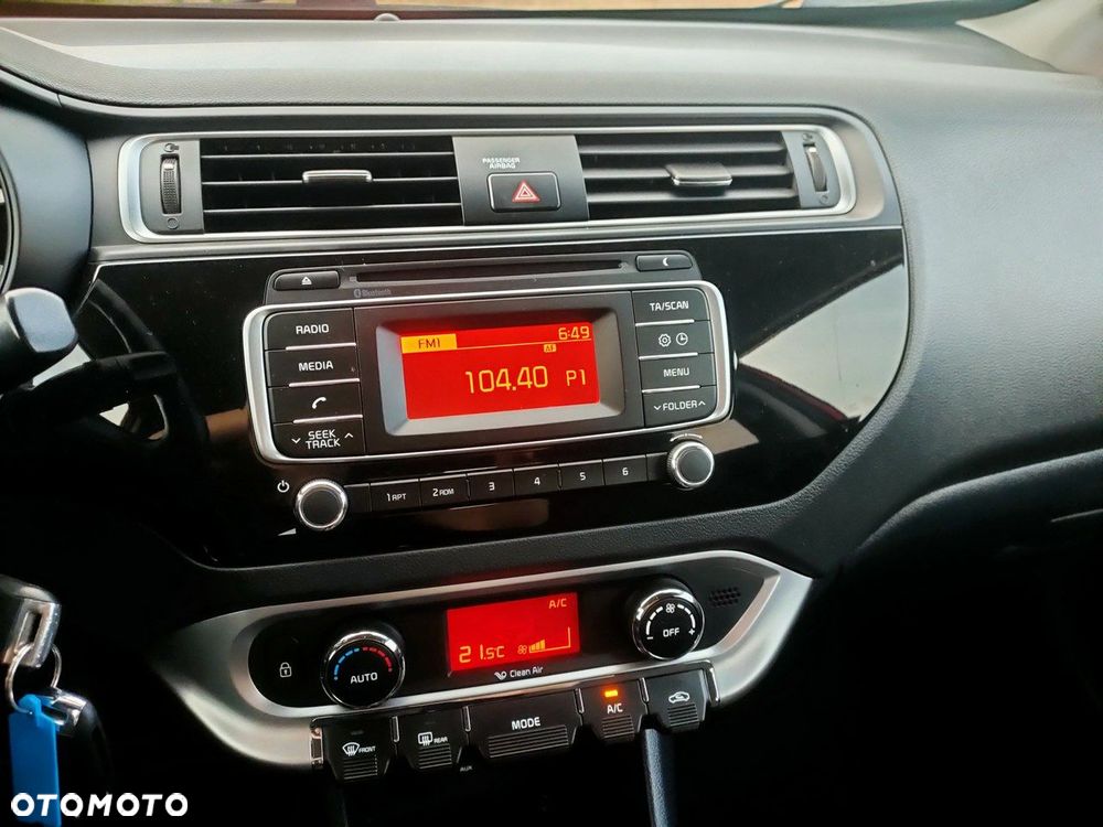 Kia Rio 1.4 XL - 30