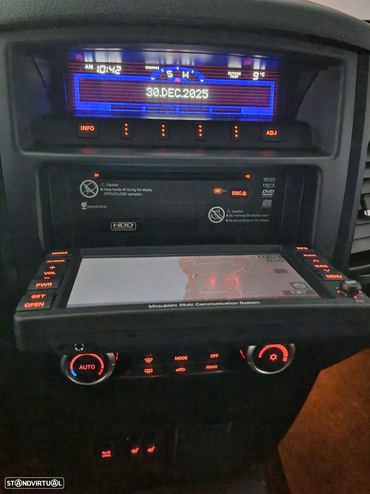 Mitsubishi Pajero - 15