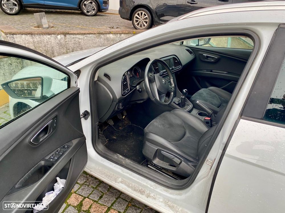 SEAT Leon ST 1.6 TDI Style Ecomotive - 4