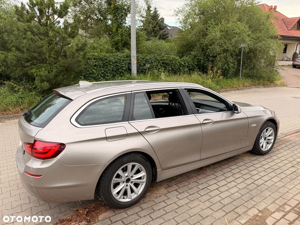 BMW Seria 5 528i - 4