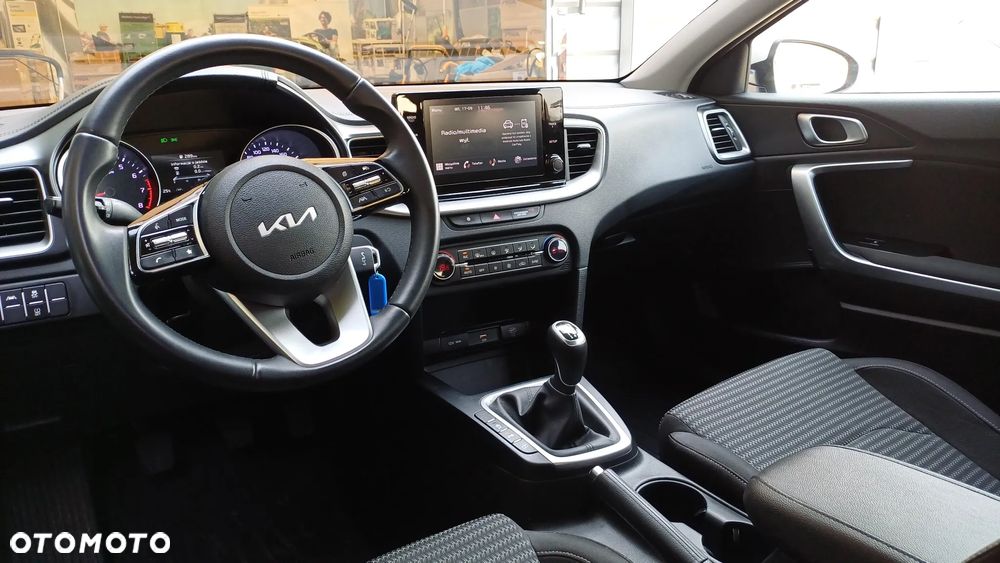 Kia Ceed 1.5 T-GDI M - 22
