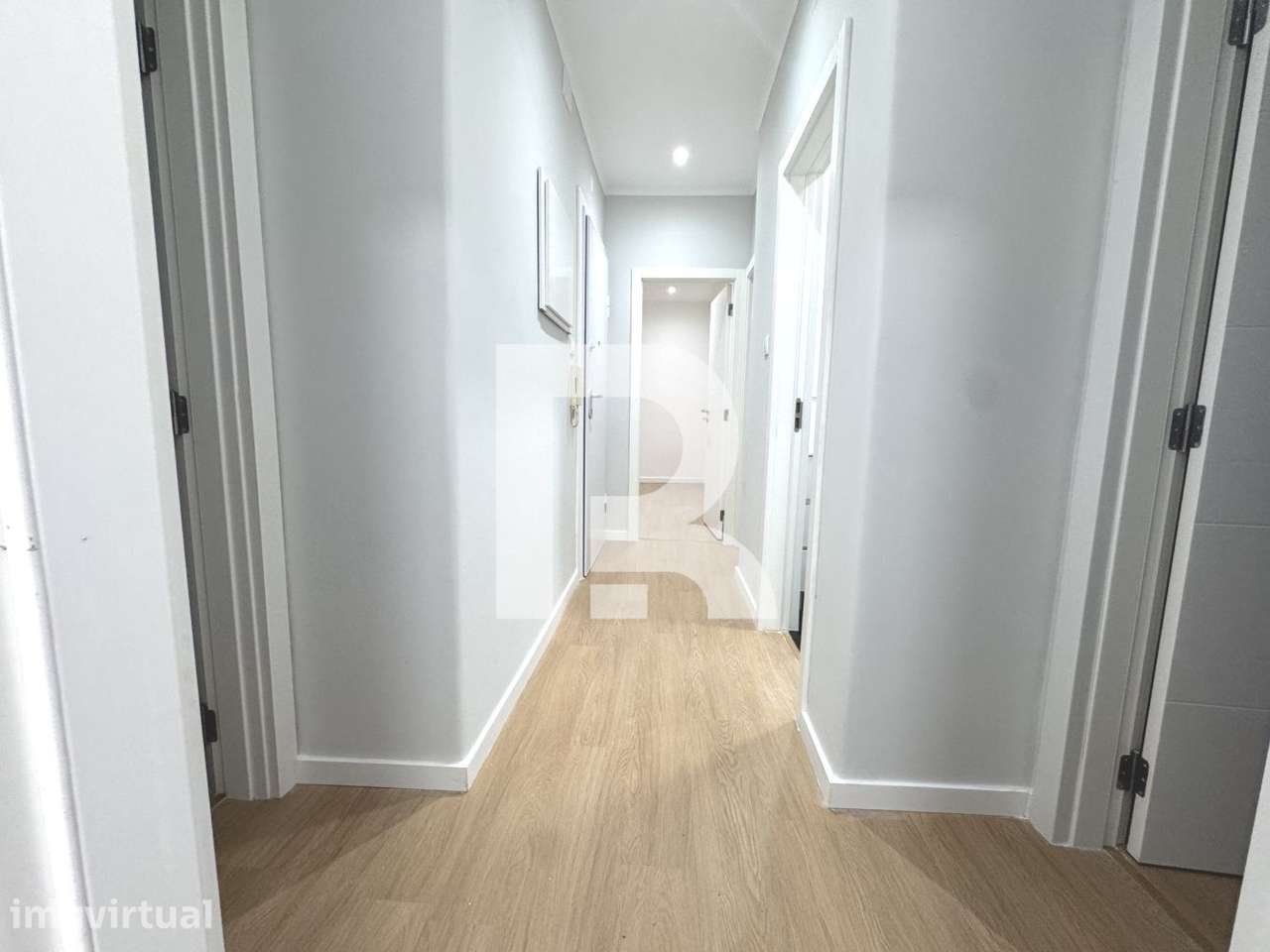 Apartamento T3 totalmente remodelado na Amadora - Grande imagem: 5/15