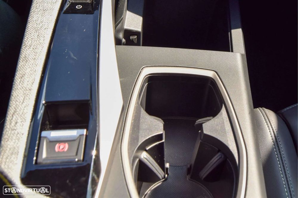 Peugeot E-5008 73 kWh GT - 15