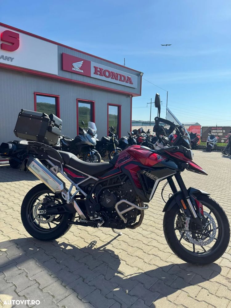 Triumph Tiger 900 - 6