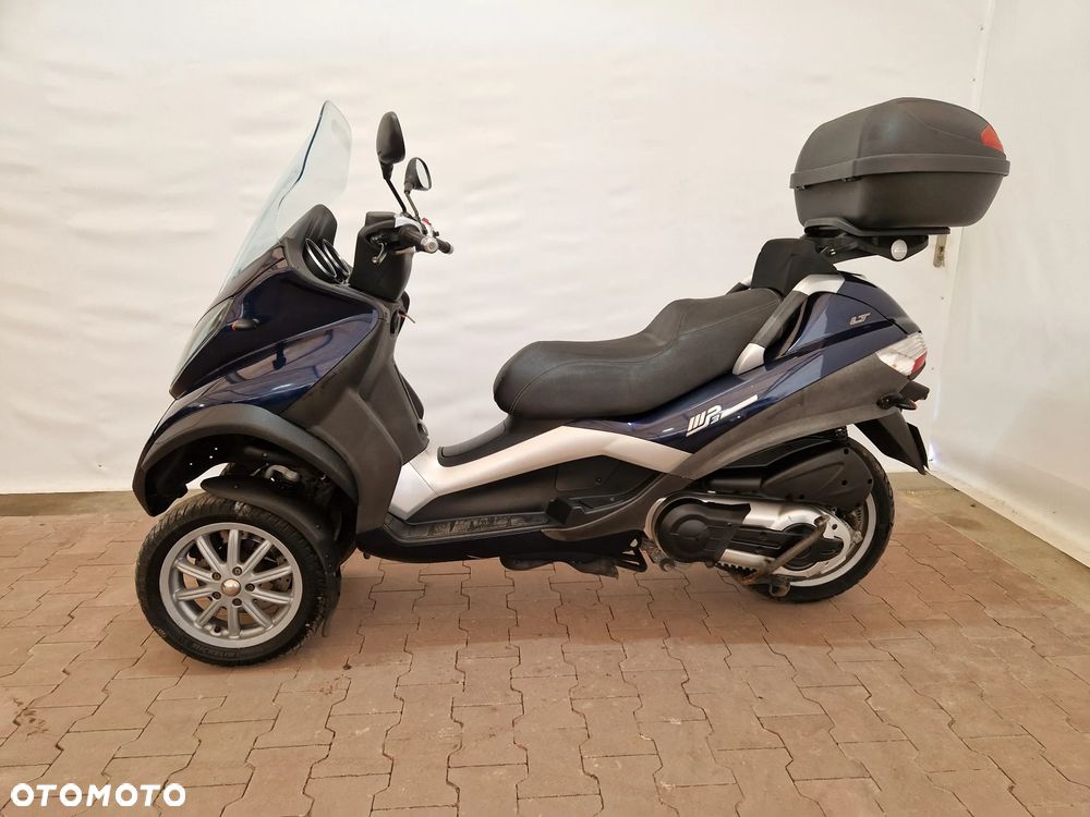 Piaggio MP-3 - 5