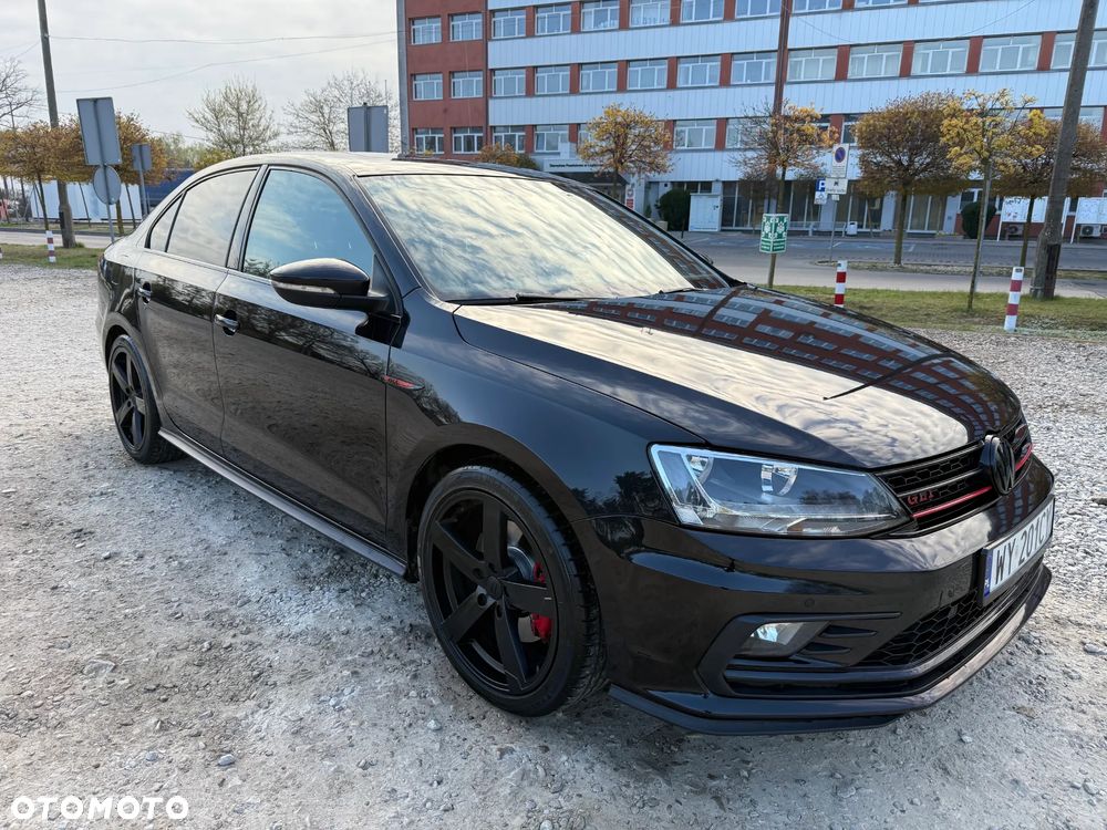 Volkswagen Jetta - 9